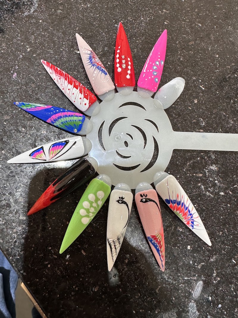 Nail Lounge salon in Rome, Georgia