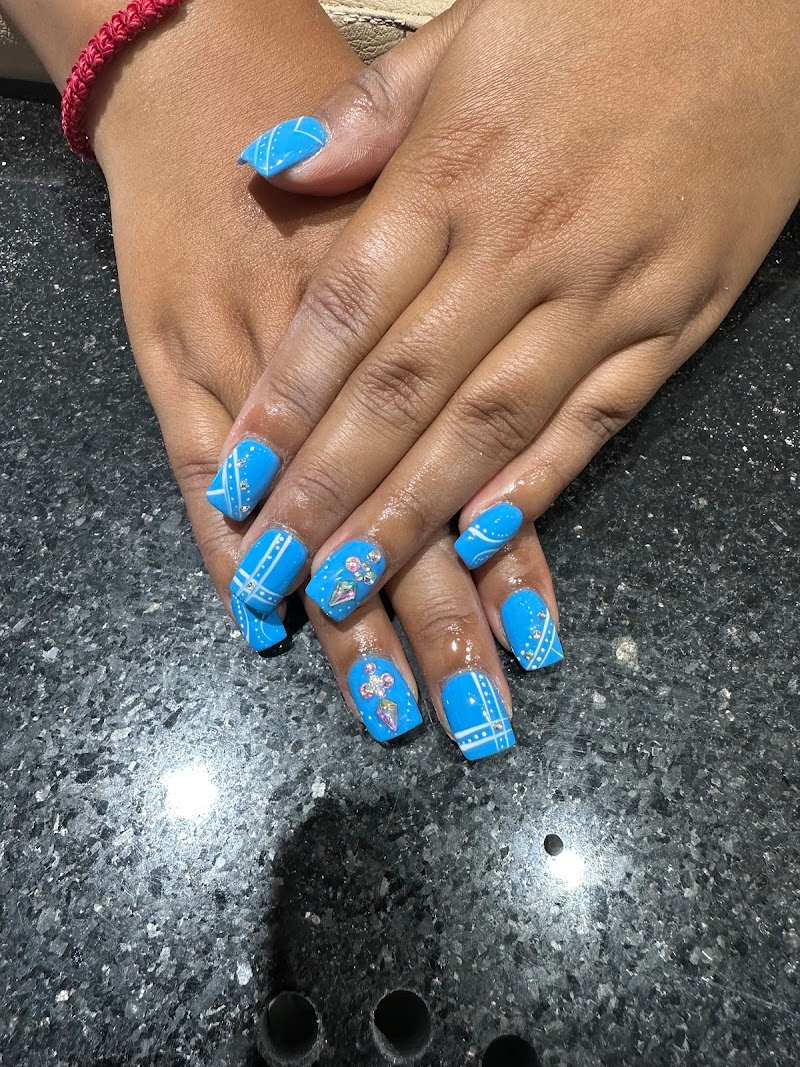 Custom nail art design